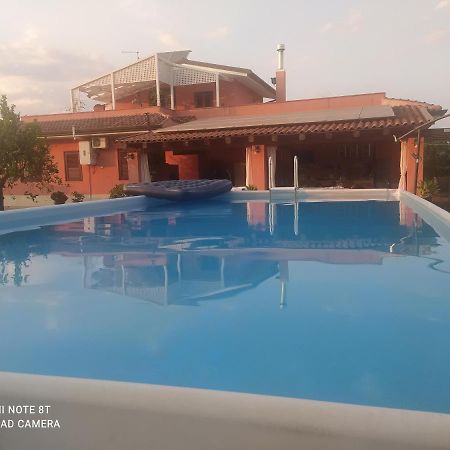 La Stanza Delle Muse In Villa Con Piscina 冯塔尼比安奇 外观 照片