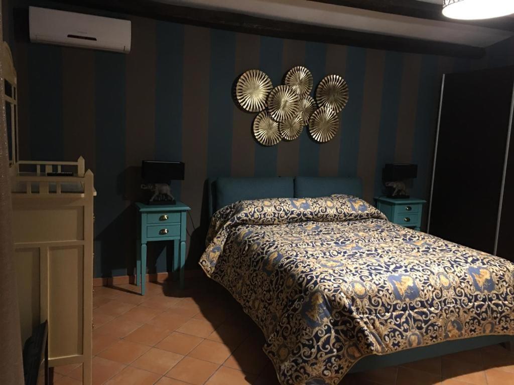 La Stanza Delle Muse In Villa Con Piscina 冯塔尼比安奇 外观 照片